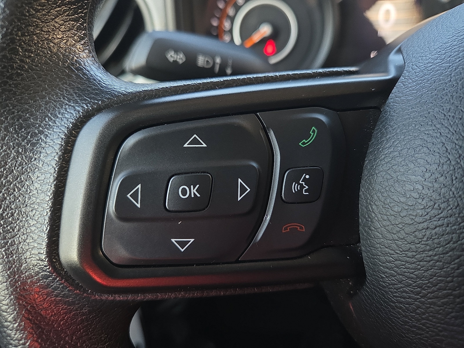 Used 2025 Jeep Gladiator Sport AWD/4WD image 18