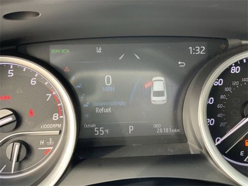 Used 2022 Toyota Camry XLE image 14