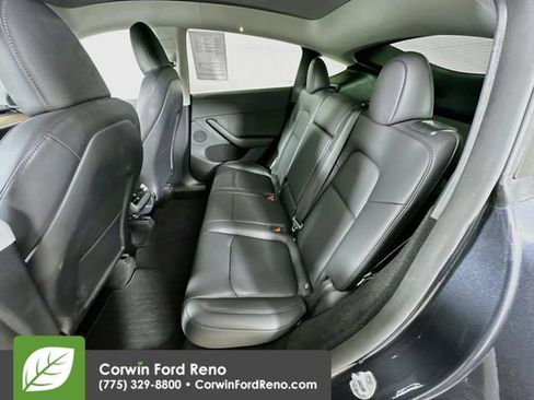 Used 2024 Tesla Model Y Long Range AWD/4WD image 25