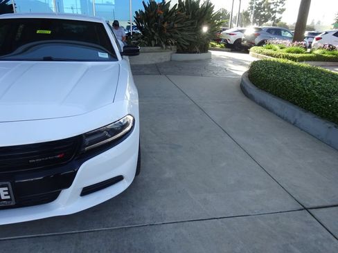 Used 2021 Dodge Charger SXT w/ Blacktop Package RWD image 31
