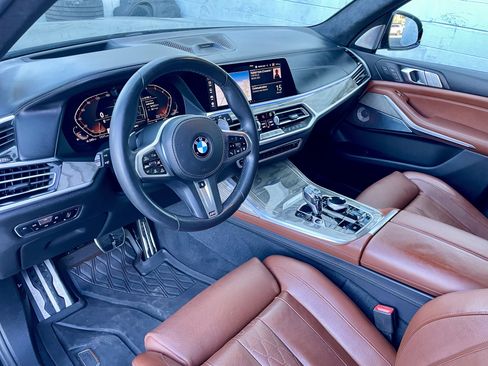 Used 2019 BMW X7 xDrive50i w/ Dynamic Handling Package image 13