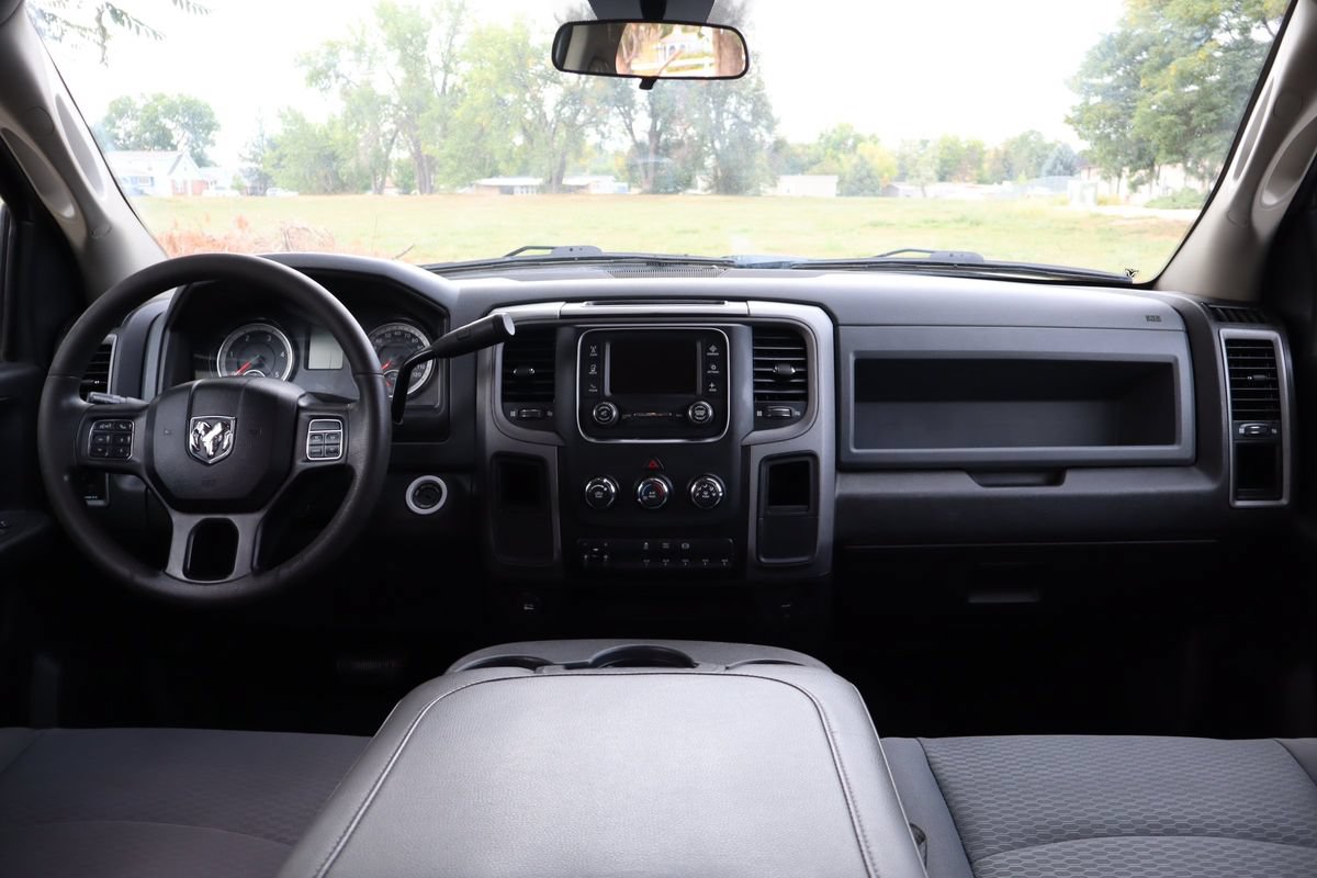 Used 2018 RAM 2500 Tradesman w/ Chrome Appearance Group AWD/4WD image 16