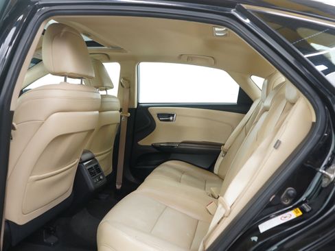 Used 2014 Toyota Avalon Limited w/ Technology Package FWD image 16