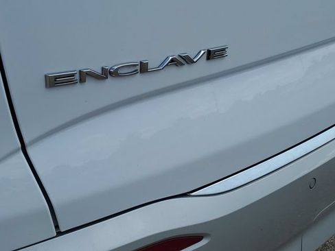 Used 2022 Buick Enclave Premium w/ LPO, Floor Liner Package FWD image 32