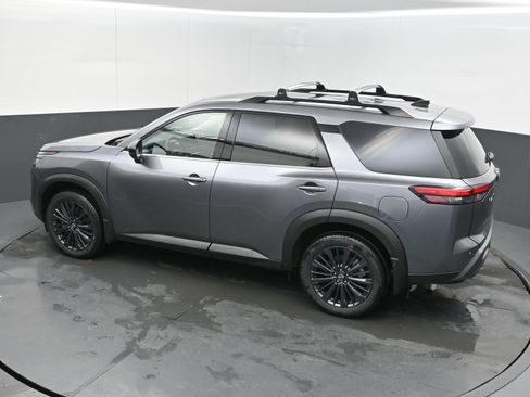 New 2026 Nissan Pathfinder SL w/ SL Premium Package FWD image 36