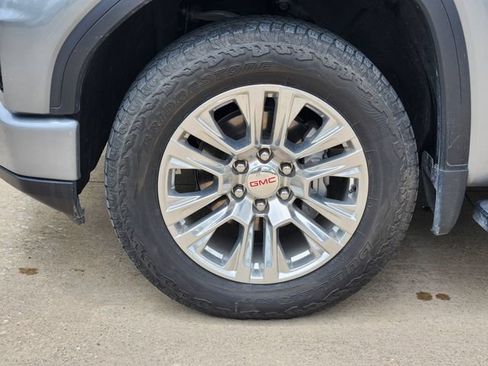 Used 2024 GMC Sierra 1500 Denali w/ Technology Package AWD/4WD image 10