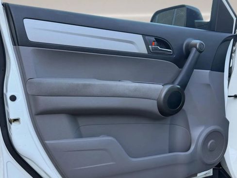 Used 2011 Honda CR-V LX image 7