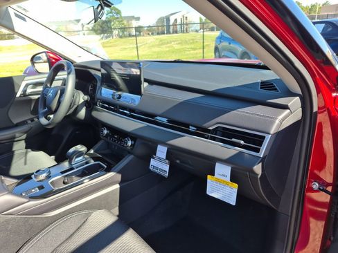 New 2026 Mitsubishi Outlander ES image 22
