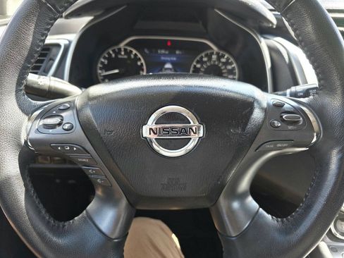 Used 2020 Nissan Murano SV AWD/4WD image 11