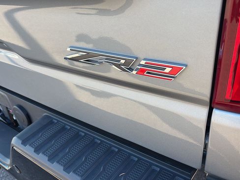 Used 2024 Chevrolet Silverado 1500 ZR2 w/ Technology Package image 7