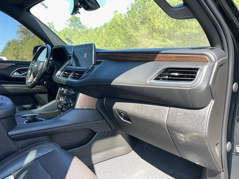 Used 2021 Chevrolet Suburban High Country w/ Premium Package image 24