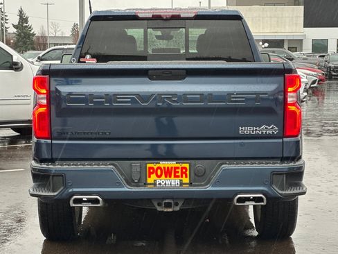 Used 2020 Chevrolet Silverado 1500 High Country w/ Technology Package image 5