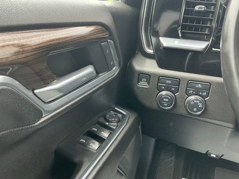 Used 2023 Chevrolet Silverado 1500 LT AWD/4WD image 25
