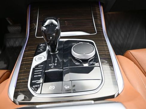 Used 2021 BMW X5 xDrive40i w/ Premium Package AWD/4WD image 16