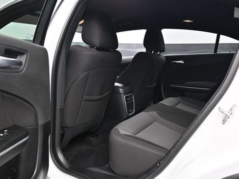 Used 2022 Dodge Charger SXT RWD image 15