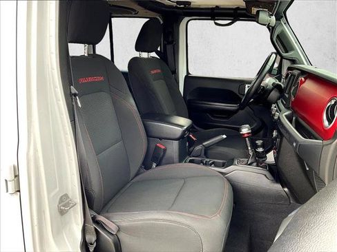 Used 2021 Jeep Wrangler Unlimited Rubicon w/ Cold Weather Group AWD/4WD image 9