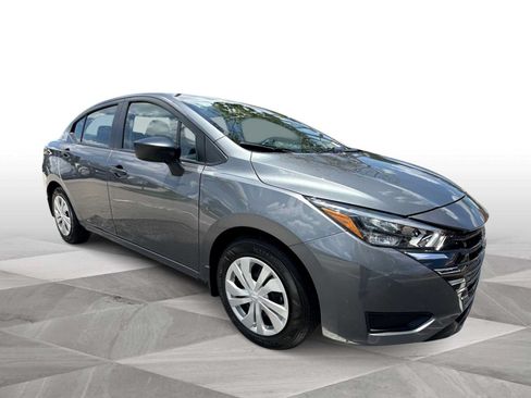 Used 2025 Nissan Versa S w/ Trunk Package FWD image 2