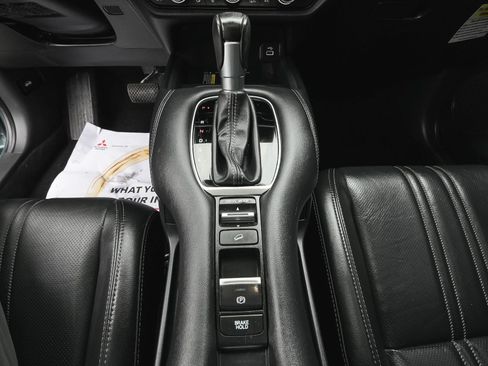 Used 2025 Honda HR-V EX-L image 25
