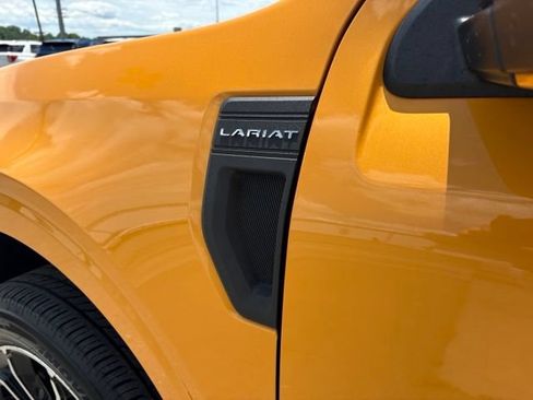 Used 2022 Ford Maverick Lariat w/ Lariat Luxury Package FWD image 14