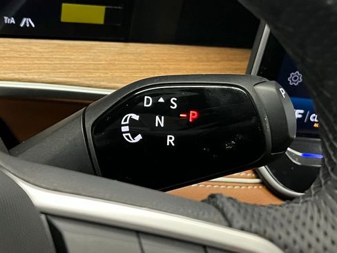 New 2026 Volkswagen Tiguan SEL R-Line image 18