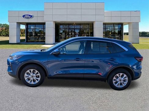 Certified 2023 Ford Escape Active w/ Tech Pack #2 image 7