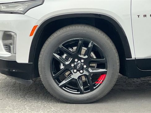 Used 2023 Chevrolet Traverse Premier w/ Redline Edition image 36