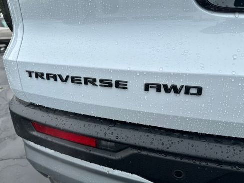 New 2026 Chevrolet Traverse Z71 w/ Enhanced Driving Package AWD/4WD image 12