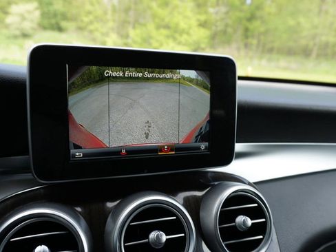 Used 2017 Mercedes-Benz GLC 300 4MATIC image 31