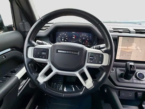Certified 2022 Land Rover Defender 110 X-Dynamic HSE AWD/4WD image 11