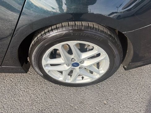 Used 2014 Ford Fusion SE image 16