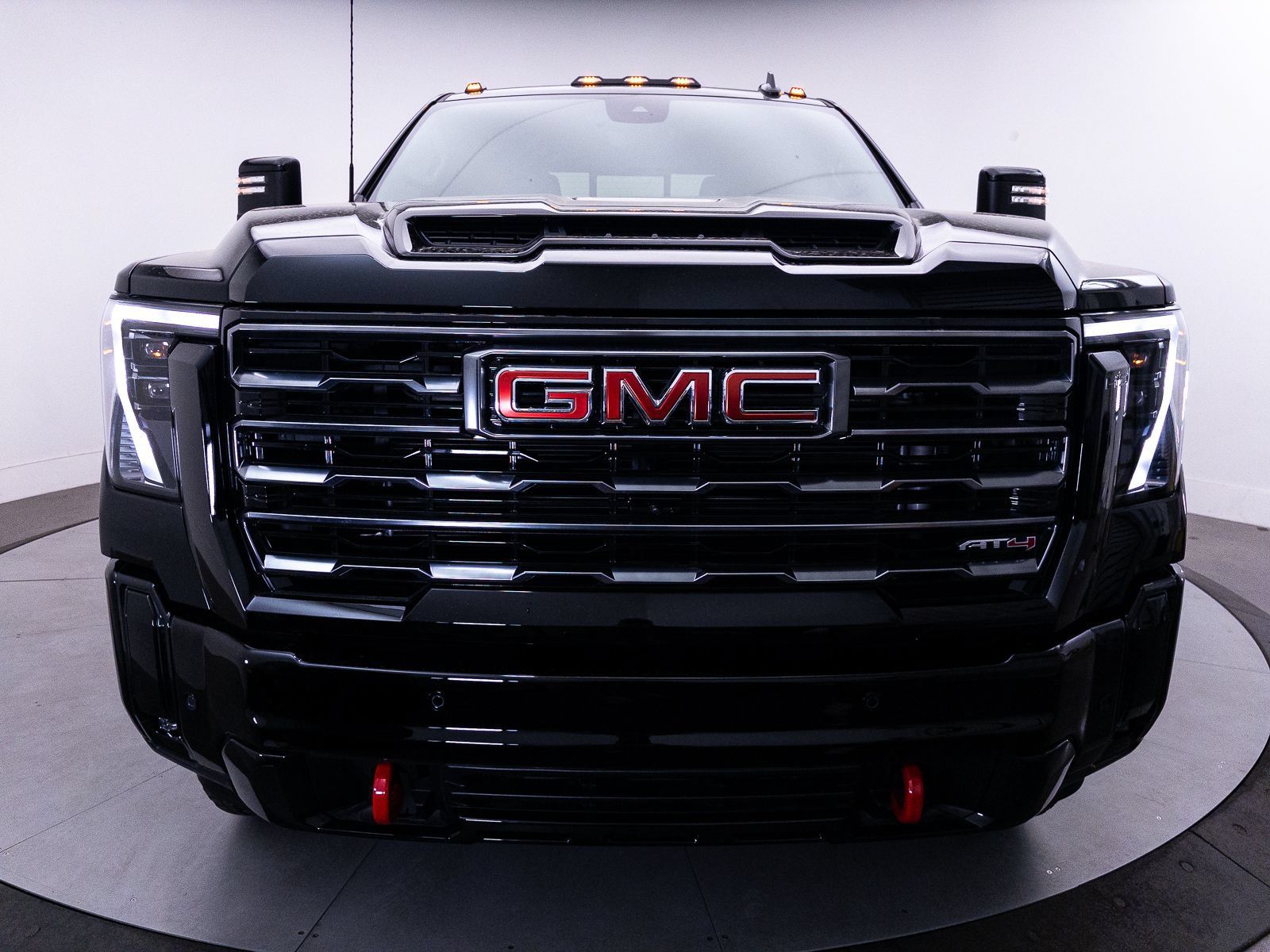 Used 2025 GMC Sierra 2500 AT4 w/ AT4 Premium Plus Package AWD/4WD image 16