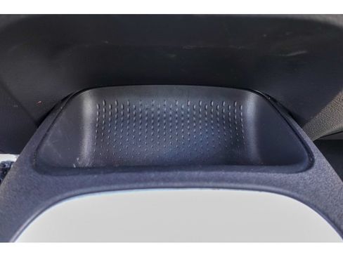 Used 2025 Toyota Corolla SE FWD image 25