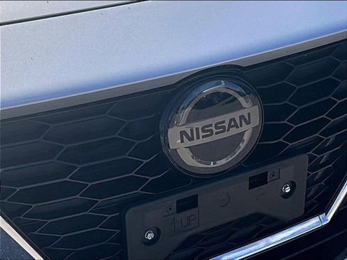 Used 2023 Nissan Sentra SV FWD image 27