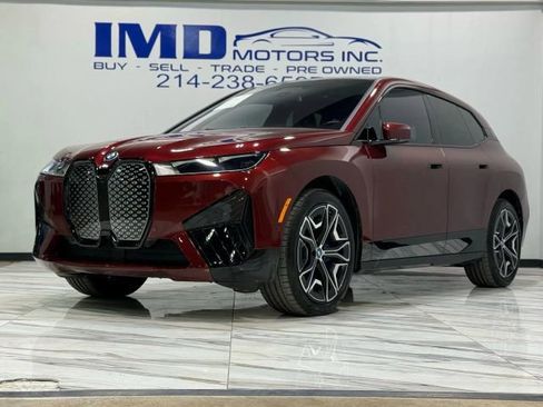 Used 2024 BMW iX xDrive50 w/ Premium Package image 2