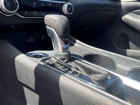 Used 2024 Nissan Altima 2.5 S FWD image 21