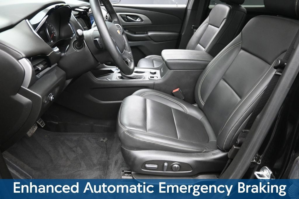 Used 2023 Chevrolet Traverse LT w/ LT Premium Package AWD/4WD image 18