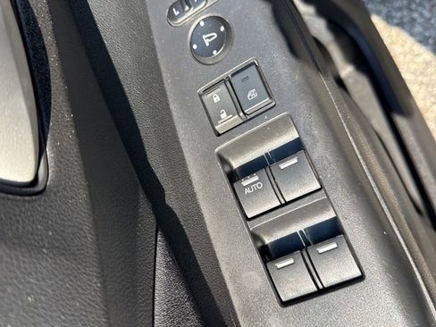 Used 2013 Honda CR-V EX image 11