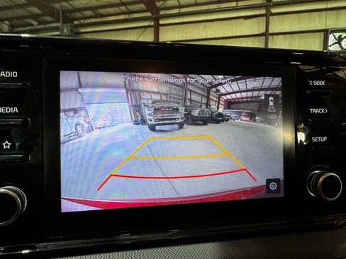 Used 2022 Kia K5 LXS image 31