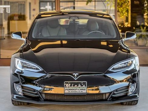 Used 2021 Tesla Model S Performance image 5