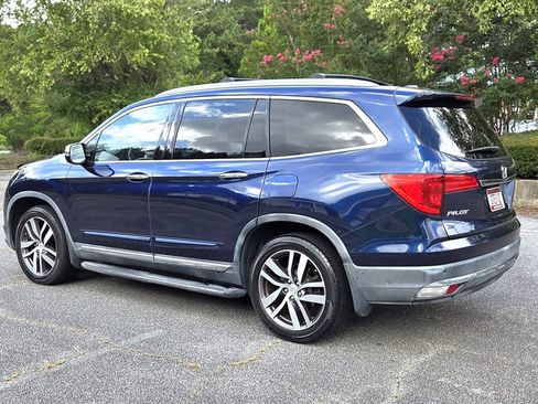 Used 2016 Honda Pilot Touring image 12