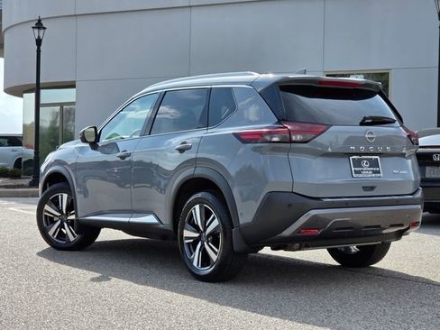 Used 2023 Nissan Rogue SL w/ SL Premium Package image 25