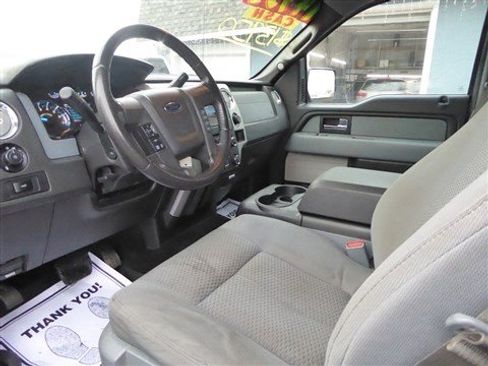 Used 2014 Ford F150 XLT w/ XLT Chrome Package image 15