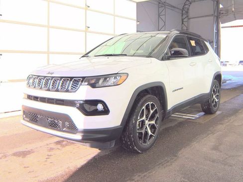 Used 2024 Jeep Compass Limited AWD/4WD image 6