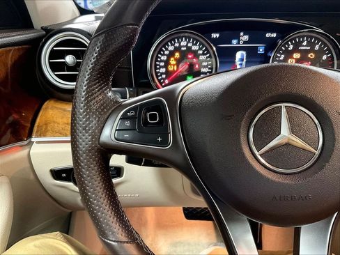 Used 2018 Mercedes-Benz E 400 4MATIC Wagon image 23
