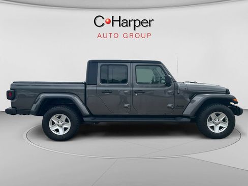 Used 2022 Jeep Gladiator Sport AWD/4WD image 2