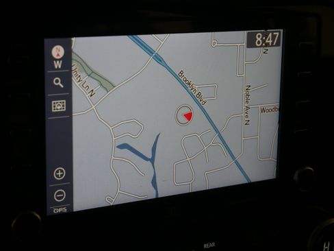 Used 2021 Toyota Highlander XSE image 30