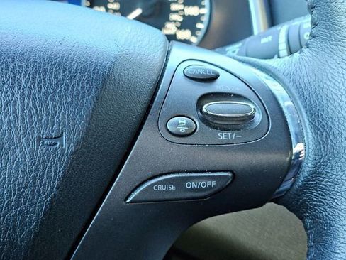 Certified 2024 Nissan Murano SV image 18