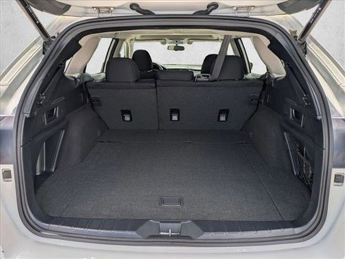 Used 2022 Subaru Outback Premium AWD/4WD image 6