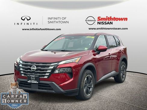 Used 2025 Nissan Rogue SV AWD/4WD image 3