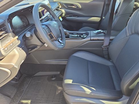 New 2026 Toyota Crown Nightshade image 9